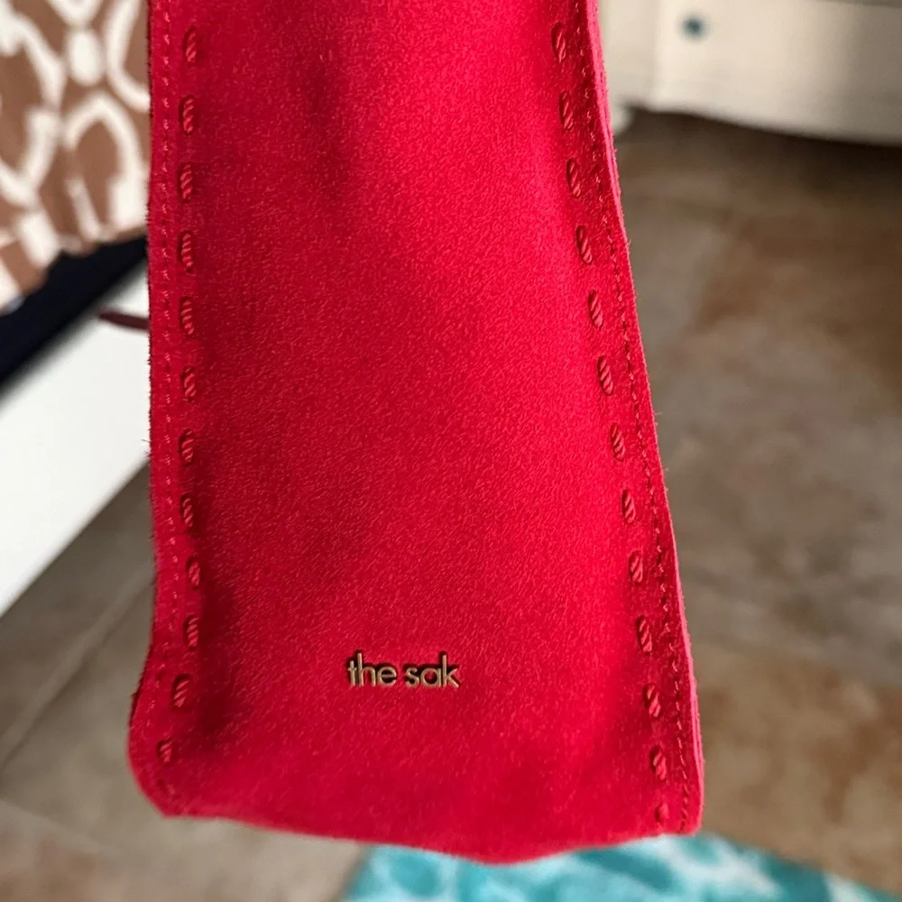 The Sak Los Feliz Scarlet Red Suede Hobo Bag Handbag Purse - Picture 9 of 16